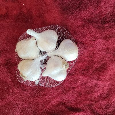 Organic White German Garlic Half Pound Package